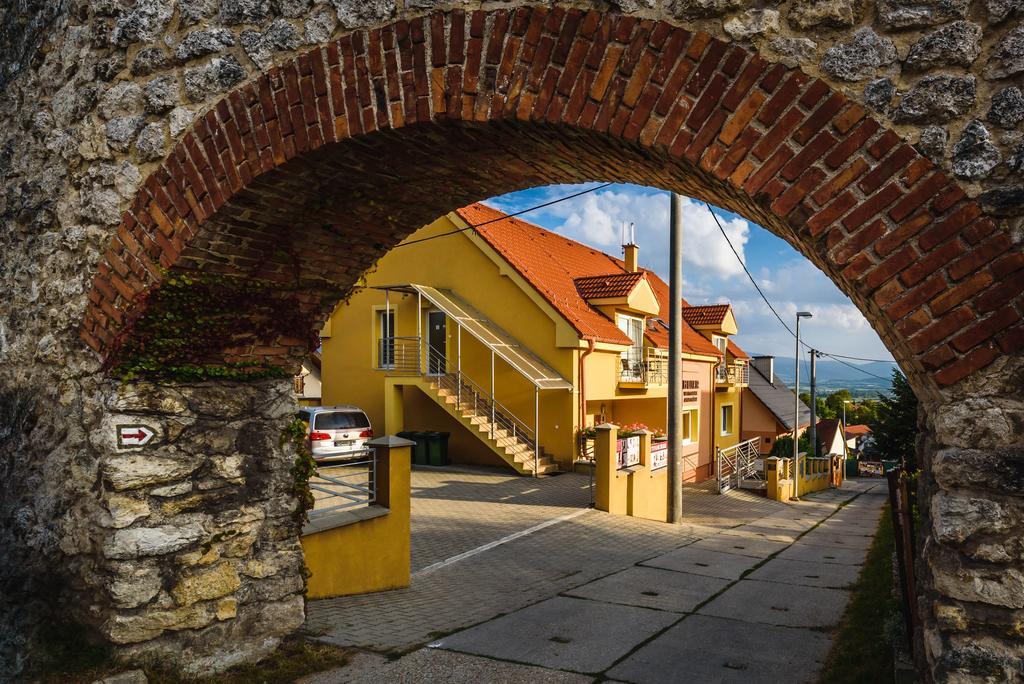 Apartmany Hujer Bojnice Exteriör bild